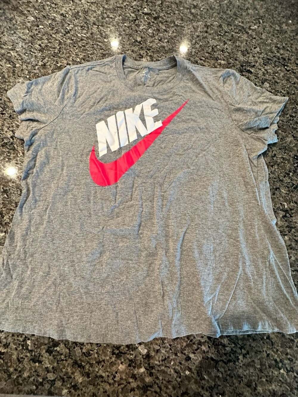 Nike The Nike Tee Gray Short Sleeve Graphic T-Shirt XXL